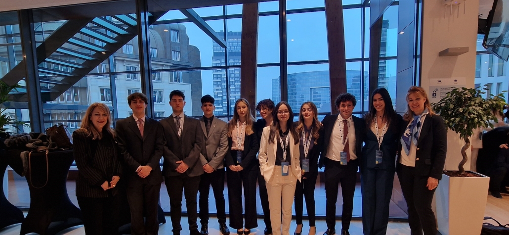 Οι μαθητές/-τριές μας στο Διεθνές Συνέδριο Μοντέλου του Ευρωπαϊκού Κοινοβουλίου