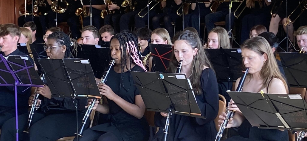 Μοναδική συναυλία από την ορχήστρα του Champlin Park High School